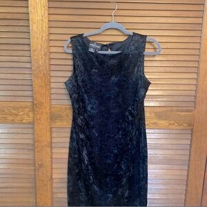 SHIMMERY LOOSE BLACK DRESS By Carol Little Size 10 with Snake Like Pattern